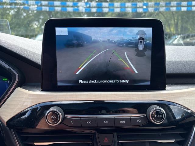 2021 Ford Escape Titanium Hybrid