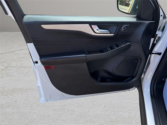 2021 Ford Escape Titanium Hybrid