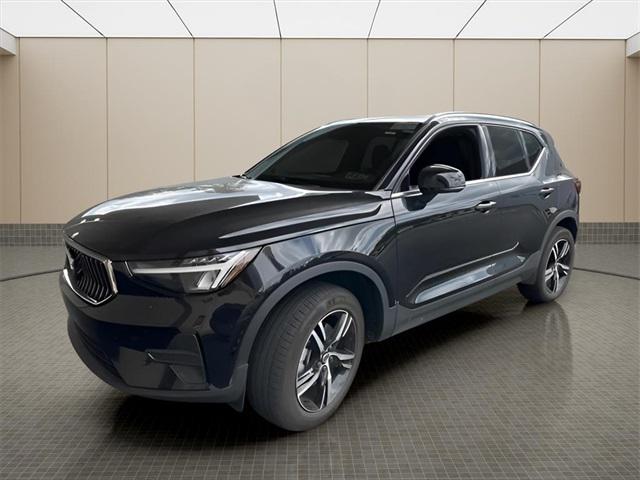 2025 Volvo XC40 B5 Core Bright Theme 2025 Volvo XC40 B5 Core Bright Theme