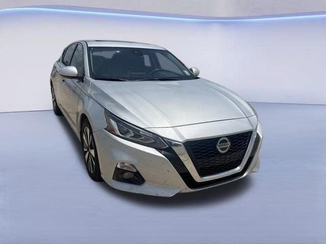 2022 Nissan Altima SL FWD