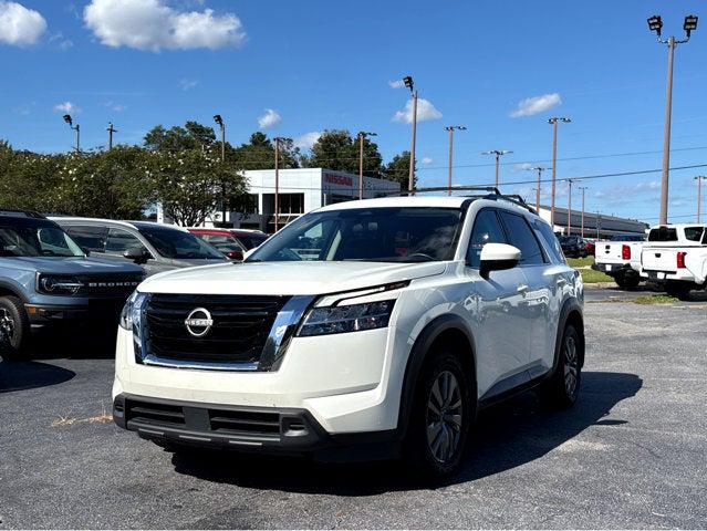 2022 Nissan Pathfinder SV 2WD 2022 Nissan Pathfinder SV 2WD