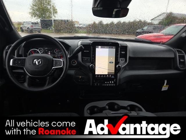 2026 RAM Ram 3500 RAM 3500 TRADESMAN CREW CAB 4X4 8 BOX