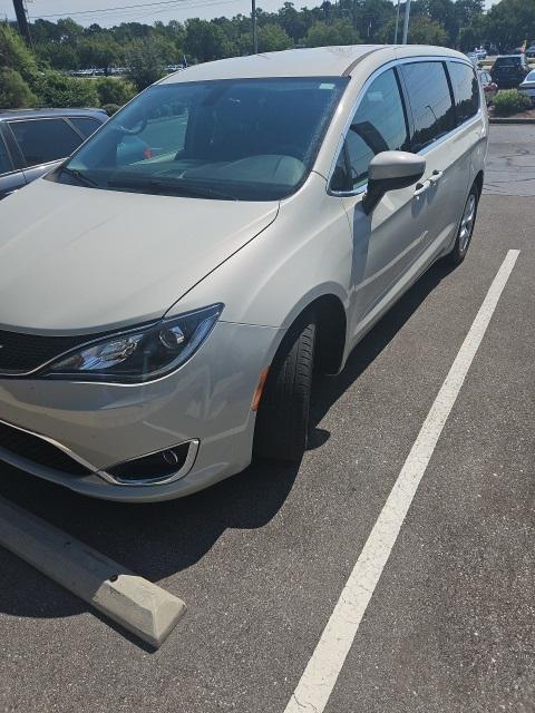 2017 Chrysler Pacifica Touring Plus