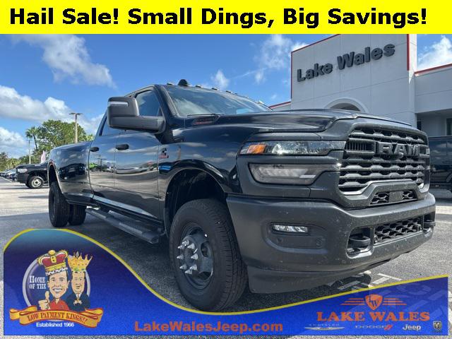 2025 RAM 3500 Tradesman Crew Cab 4x4 8 Box