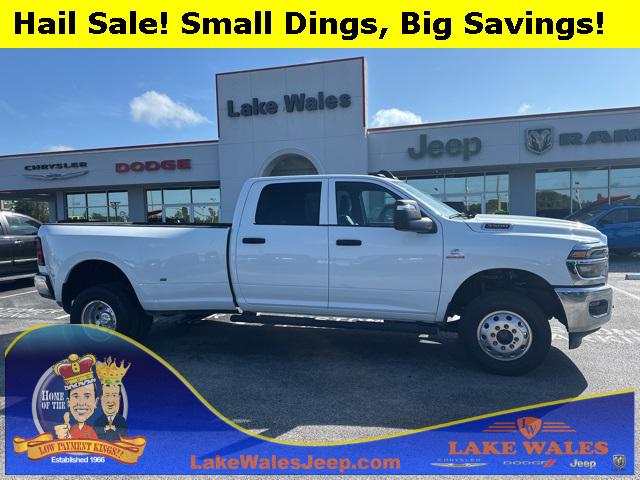 2025 RAM 3500 Tradesman Crew Cab 4x4 8 Box