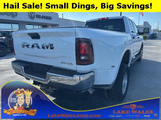 2025 RAM 3500 Tradesman Crew Cab 4x4 8 Box