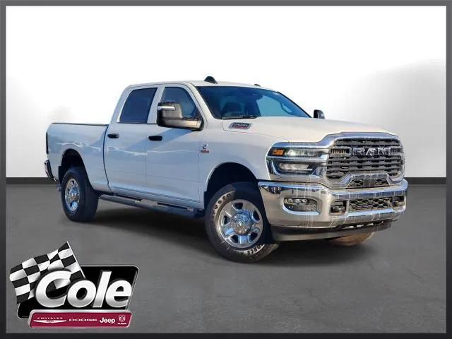 2025 RAM 2500 Tradesman Crew Cab 4x4 64 Box