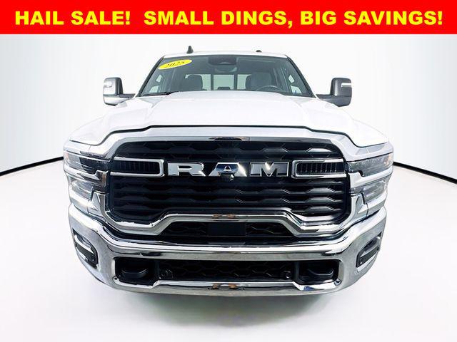 2025 RAM 2500 Tradesman Crew Cab 4x4 64 Box