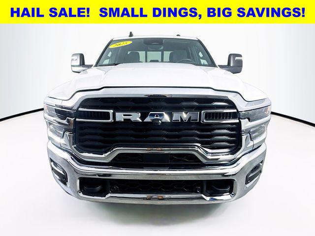 2025 RAM 2500 Tradesman Crew Cab 4x4 64 Box