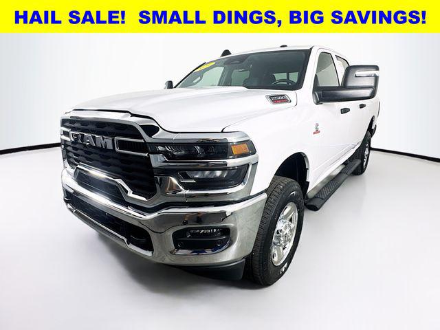 2025 RAM 2500 Tradesman Crew Cab 4x4 64 Box