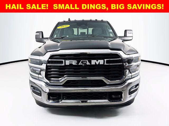 2025 RAM 2500 Tradesman Crew Cab 4x4 64 Box 2025 RAM 2500 Tradesman Crew Cab 4x4 64 Box