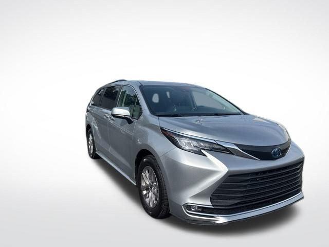 2022 Toyota Sienna XLE 2022 Toyota Sienna XLE
