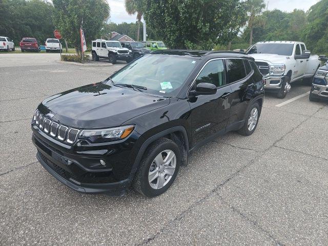2022 Jeep Compass Latitude FWD