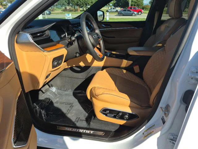 2022 Jeep Grand Cherokee Summit Reserve 4x4