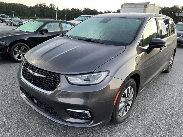 2023 Chrysler Pacifica Hybrid Touring L