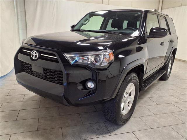 2024 Toyota 4Runner SR5 2024 Toyota 4Runner SR5