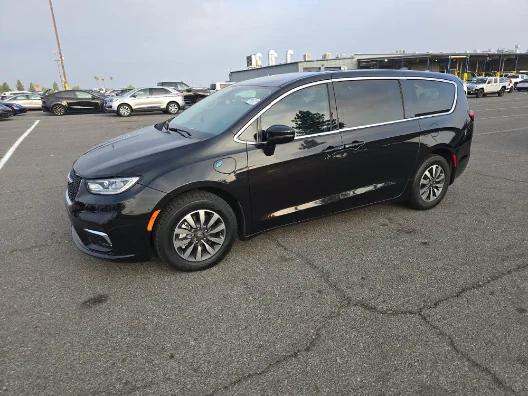 2022 Chrysler Pacifica Hybrid Touring L