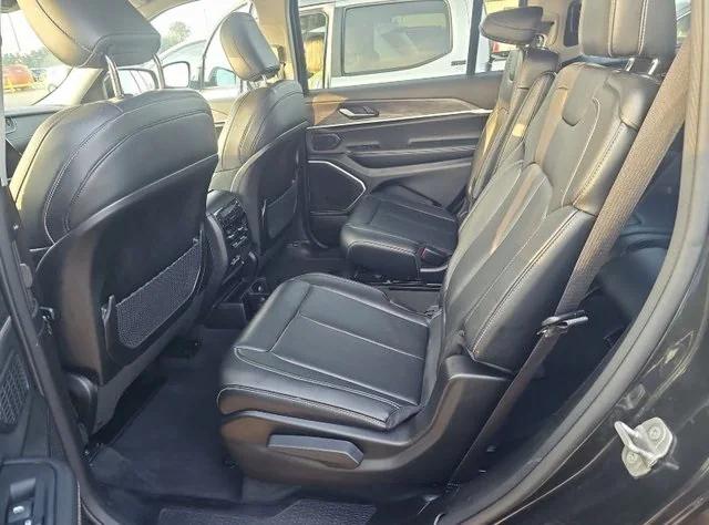 2022 Jeep Grand Cherokee L Limited 4x4