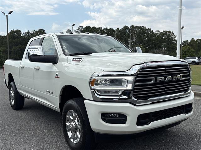 2024 RAM 3500 Laramie Crew Cab 4x4 64 Box