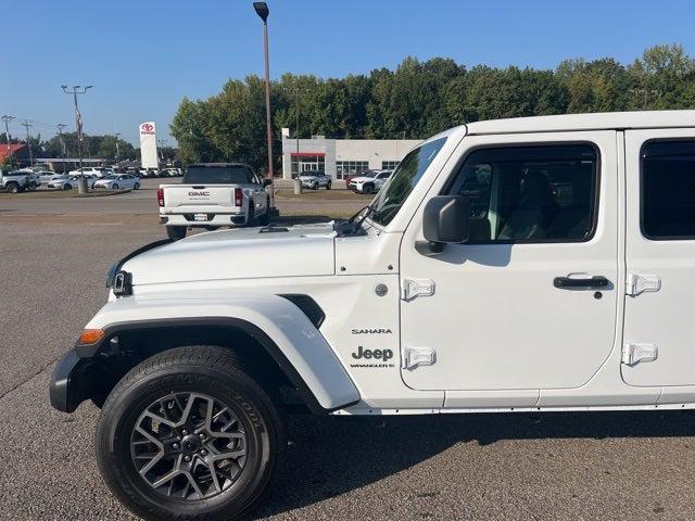 2024 Jeep Wrangler 4-Door Sahara 4x4