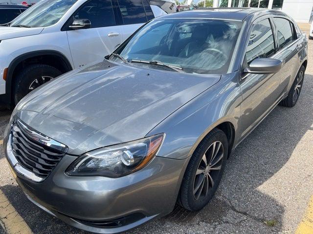 2012 Chrysler 200 S