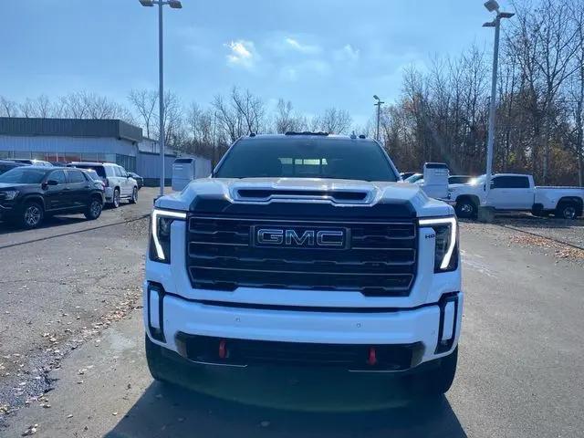 2025 GMC Sierra 3500HD 4WD Crew Cab Standard Bed AT4