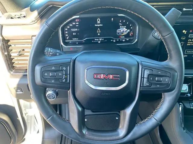 2025 GMC Sierra 3500HD 4WD Crew Cab Standard Bed AT4