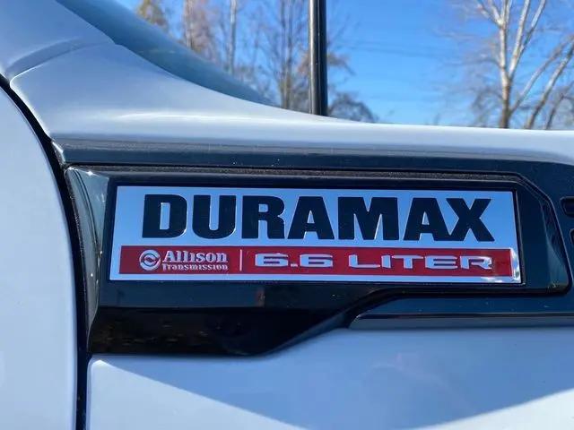 2025 GMC Sierra 3500HD 4WD Crew Cab Standard Bed AT4