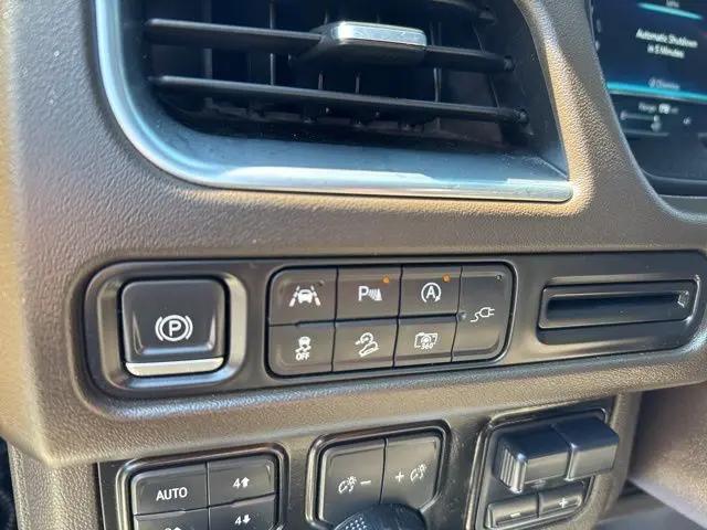 2022 Chevrolet Suburban 4WD Z71