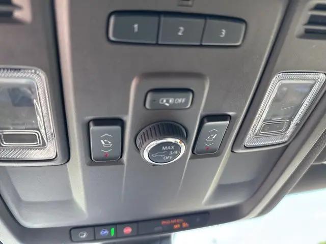 2022 Chevrolet Suburban 4WD Z71