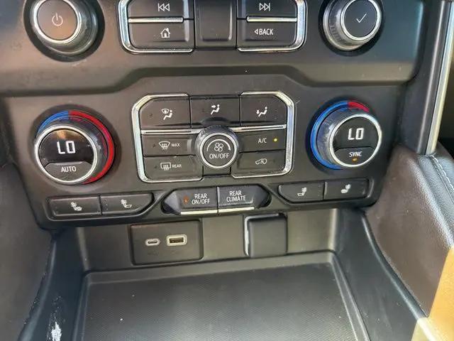 2022 Chevrolet Suburban 4WD Z71