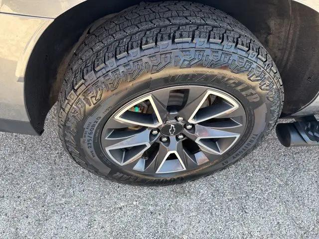 2022 Chevrolet Suburban 4WD Z71