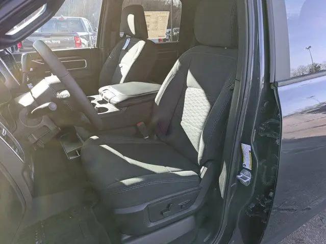2026 Ram 2500 Big Horn Crew Cab 4x4 6'4" Box