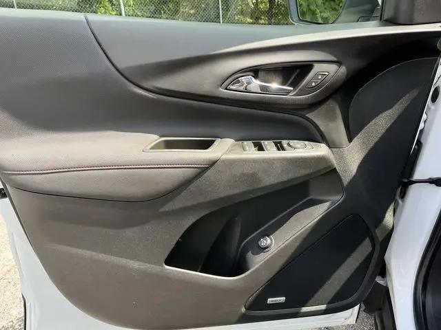 2022 Chevrolet Equinox FWD RS