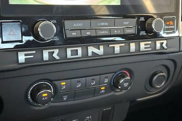 2026 Nissan Frontier Crew Cab SV 4x4