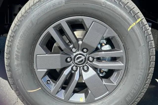 2026 Nissan Frontier Crew Cab SV 4x4