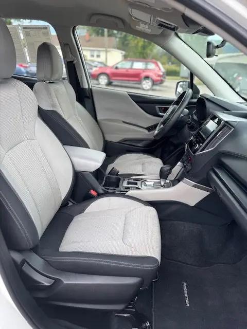 2022 Subaru Forester Base