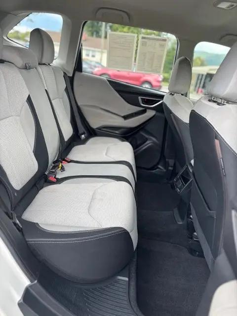 2022 Subaru Forester Base