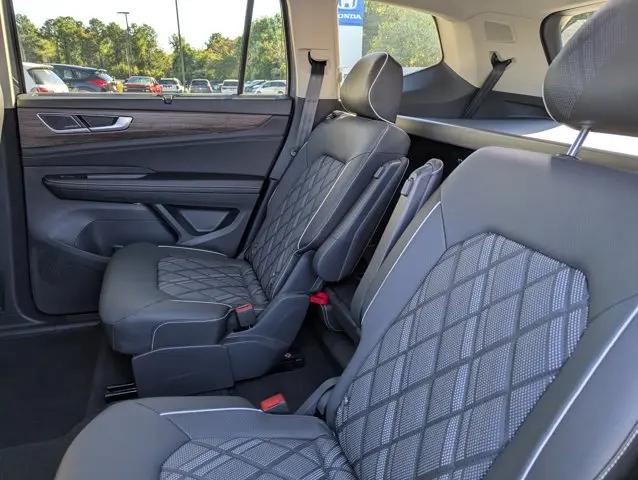 2026 Volkswagen Atlas SEL Premium R-Line