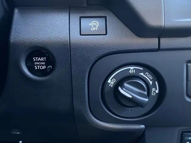 2026 Nissan Frontier Crew Cab PRO-4X 4x4