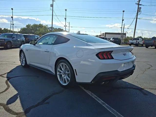 2025 Ford Mustang GT Premium Fastback