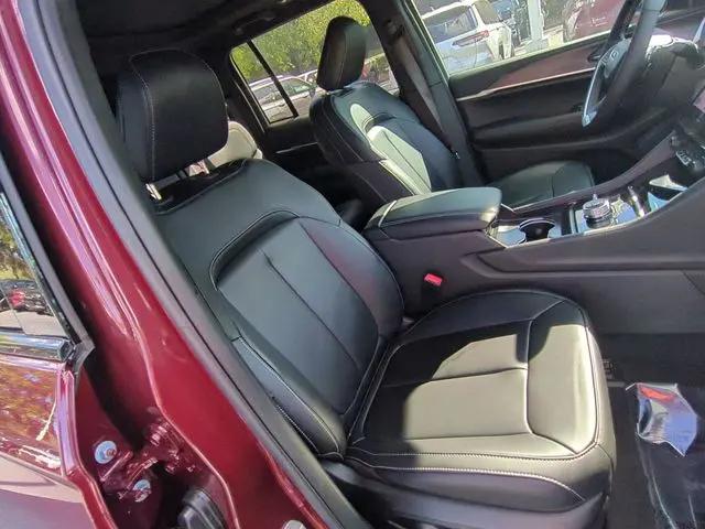 2025 Jeep Grand Cherokee Limited 4x4