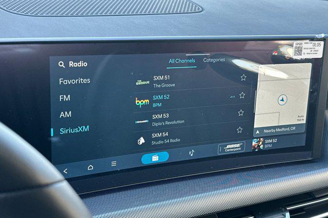 2025 Hyundai Sonata Hybrid Limited - Photo 17