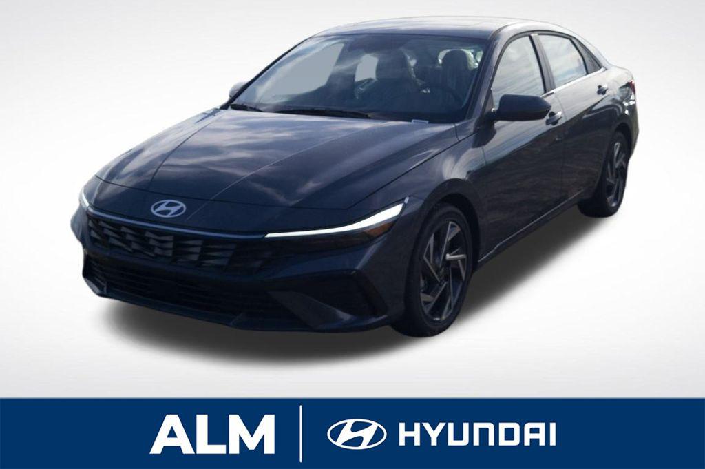 2025 Hyundai Elantra Limited's photo