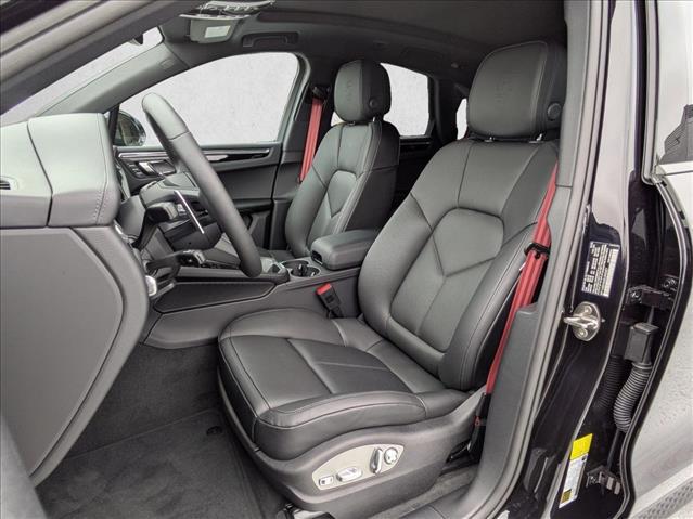 2025 Porsche Macan S