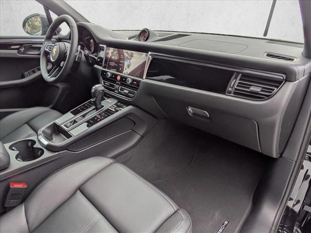 2025 Porsche Macan S