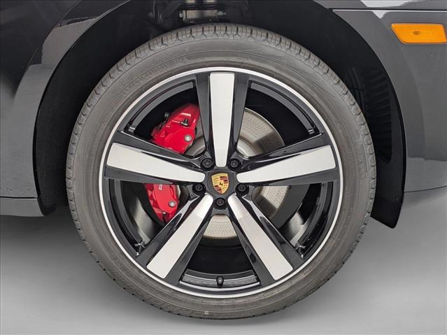 2025 Porsche Macan S