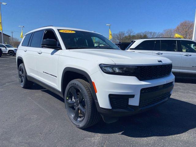 2025 Jeep Grand Cherokee GRAND CHEROKEE L ALTITUDE X 4X4