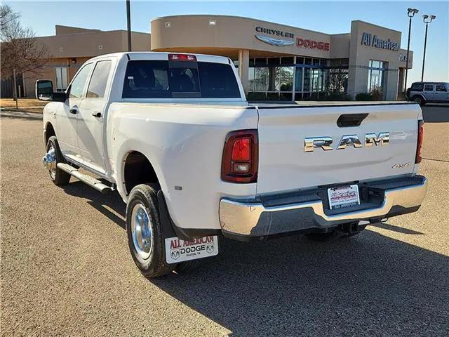 2026 RAM Ram 3500 RAM 3500 TRADESMAN CREW CAB 4X4 8 BOX
