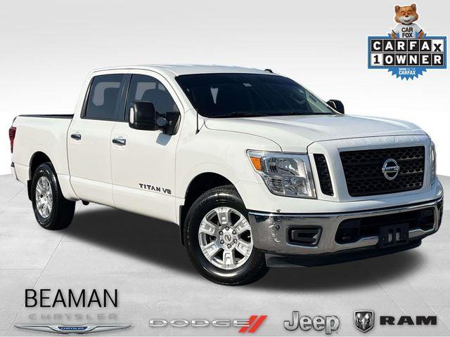 2019 Nissan TITAN SV